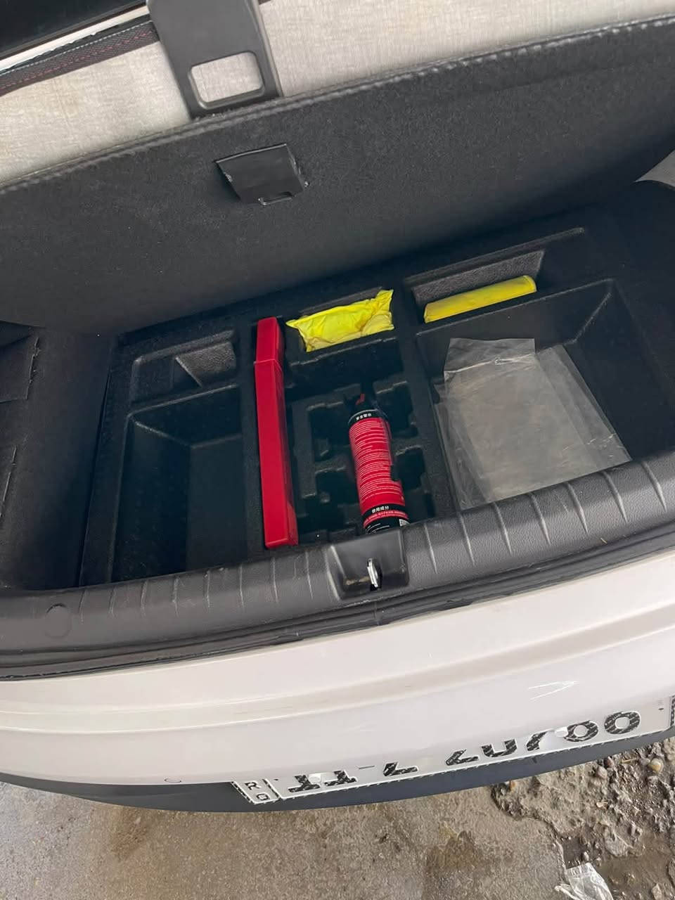 🚘 للبيع BYD SEAL 5
✨ سيارة جاهزة من كل النواحي وبحالة ممتازة

🔹 بسمي — تحويل مباشر
🔹 داخل أبيض
🔹 بصمة + كارت
🔹 شاشة محدثة ومنزّل عليها جميع البرامج
🔹 أرضية السيارة مغلفة
🔹 الأبواب مغلفة حراري
🔹 شاحن أصلي
🔹 أرضيات أصلية
🔹 سونار موجود
🔹 كفالة عامة من الصبغ
🔹 بيها بارد
🔹 سيارة مرتبة وجاهزة للاستخدام

💰 السعر جداً مناسب

📍 المكان: بغداد – الجادرية

📞 للاستفسار والتواصل:
***********
***********

☎️ اتصل وبخدمتك، والجاد بالشراء أهلاً وسهلاً 🌹
