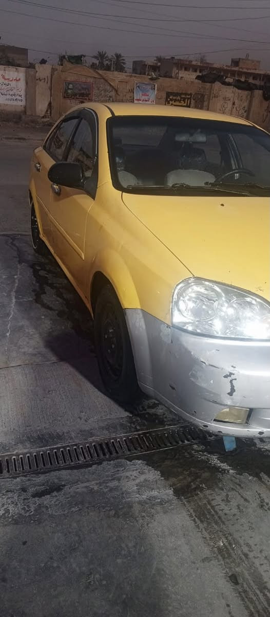 2005 بغداد 
تبريد ثلج حداديه خير من الله 
كير مكفول مكينه بيها دخان من صالنصه فقط فقط 
كشرها خير من الله بيها جاملغ خلفي فقط معمر 
سياره كبل للشارع
***********

السعر 40
