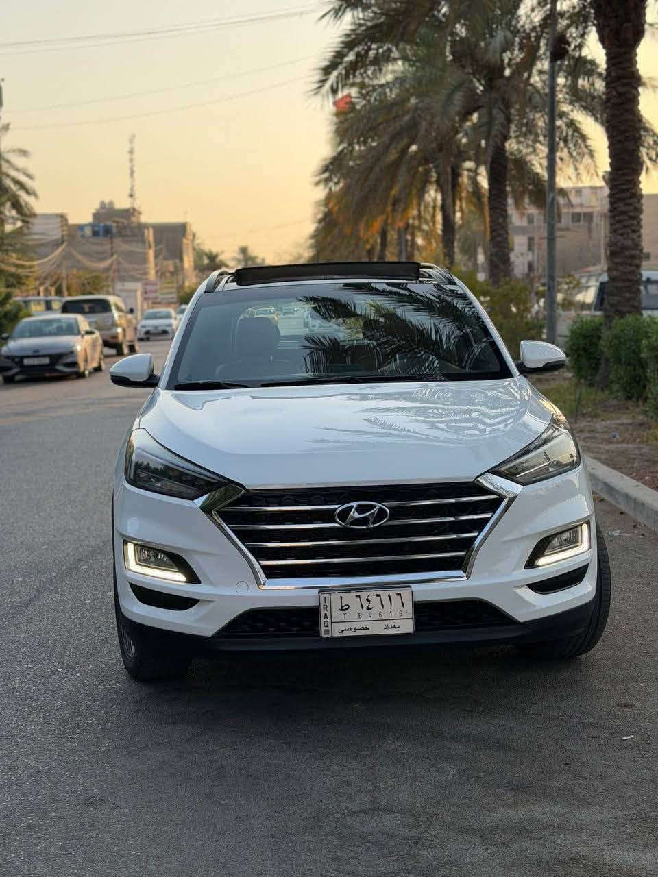 للبيع توسان 2019 خليجي كاصد فول مواصفات 1/1 مكفوله من الصبغ والتبديل بيها بارد صغير بلباب موضح بالصور رقم بغداد مشروع وطني مكينه 2000 دوش ماشية 120 الف السيارة جاهزة وجديدة مابيها اي نقص مكينه كير تبريد صدر هيكل كلشي بيها مكفول 
مواصفات 1/1
بصمه تشغيل / سقف بانوراما / لايت 5 عدسات / بك لايت ليد / زنون بلادي / لد نهاري / بلوجكتر لد/ بصمة ابواب  / داخل جلد / كراسي كهرباء / شاشة جبيره / سايد بريك بالرجل / كامره خلفيه / حساسات / اشاير مري + مري شفط / تبريد قطعتين / تحكمات ستيرن +وضعيات قيادة 3 

سعرها 188 ورقه 
مكاني بغداد السيدية ***********

