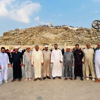 عمرة • جبل عرفات • أسوار كربلاء