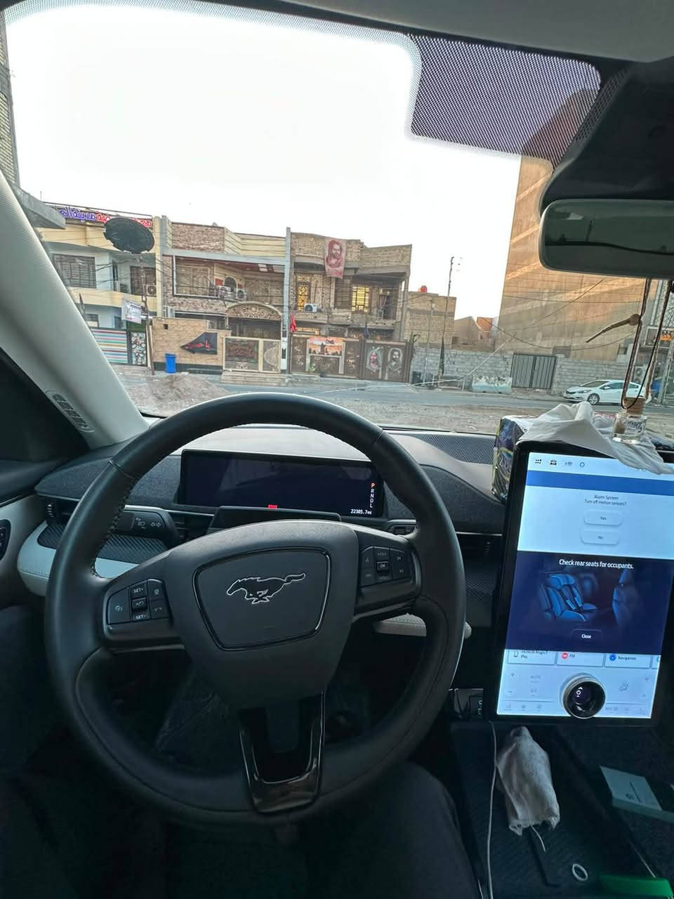 للبيع فورد موستنك ماك اي كهرباء بل كامل  دخول شهداء مرقم شهداء فول مواصفات بريميوم سياره حلوه وشبابه تمشيك بل شحنه الوحده 450كيلو ماشيه 25الف زيرو السعر 180ورقه للتواصل ***********واتساب فقط
