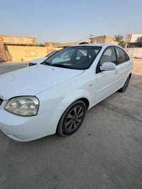 اوبتره • ٢٠٠٧ • بدون لوحات
