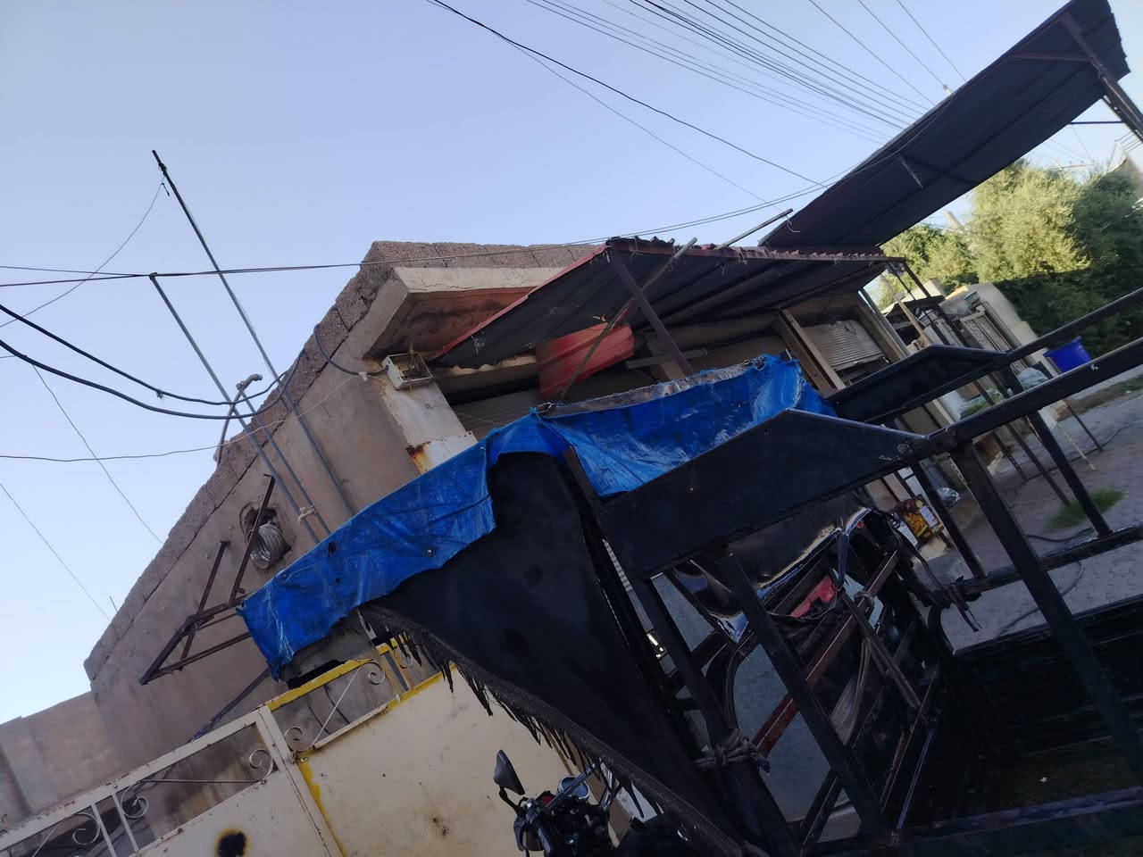 سلام عليكم هي الجنج للبيع السعر 60وبي مجال مابي باب وره وهي رقمي *********** مكاني كركوك قادسيه
