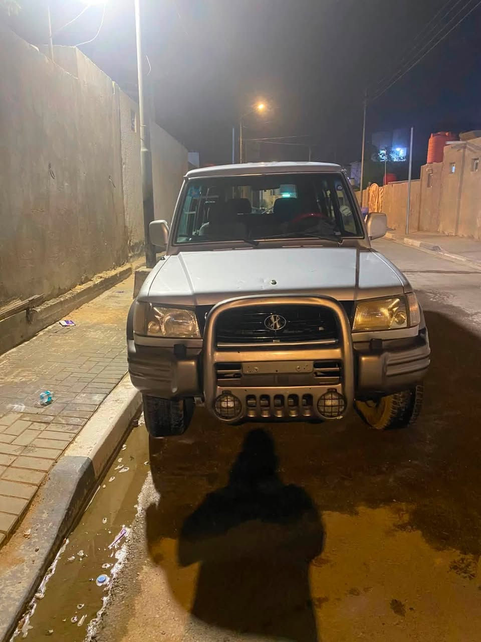 السلام عليكم اخوان عندي سياره كالوبر موديل الفين قايش تايمن مكطوع ماعرف عواجه او لا ابيع علا وضعيته سياره رقم بصره انكليزي اتعهد للمشتري بل اصوليات سعره 45 ورقه وبيه مجال للطيبين رقم ***********
