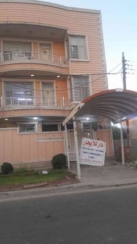 بيت مساحه ١٥٠م طابقين منصور  حي المتنبي اجار السعر ١٢ ورقه ٠٧٩٠١٣٢٩١٥٢...