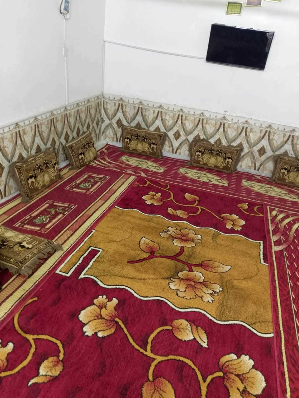 سلام عليكم بيت لبيع طابو صرف مساحة 130 دولان بي غرفتين وا براني وا مطبخ وا صحيات خدمات ماي كهرباء تبليط الباب البيت نت ضوئي عنوان حي العسكري شرقي قرب جامع السجاد ستفسار ***********
***********
