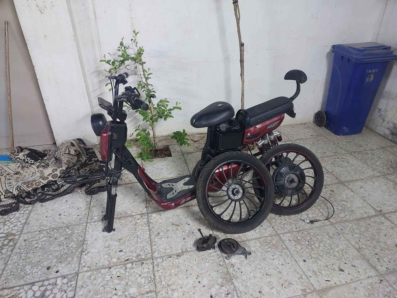 سلام عليكم كوم حديد بدون بطاريات ب٢٥ رقمي *********** مكاني بغداد حي اور
