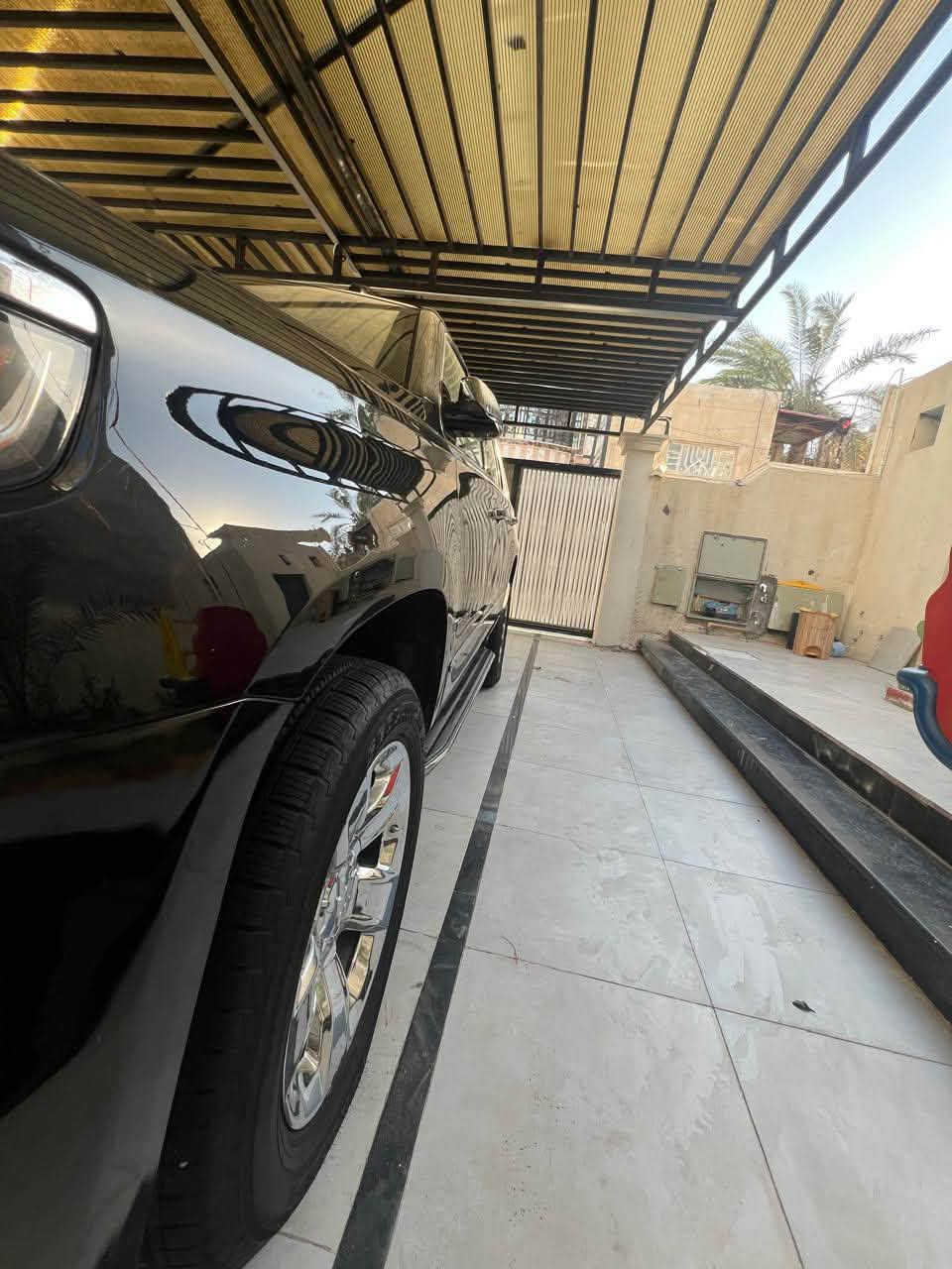 السلام عليكم  للبيع
شيفروليه تاهو ٢٠٢٠ برايمر  
خليجي وكاله المنصور 
ماشيه ١٢٢ الف كم 
للاستفسار 
***********
سيارة جاهزه من  كل النواحي من حداد من مكينه من كير 
عليه تاير يوك هامه جديد صار شهر من شاده

