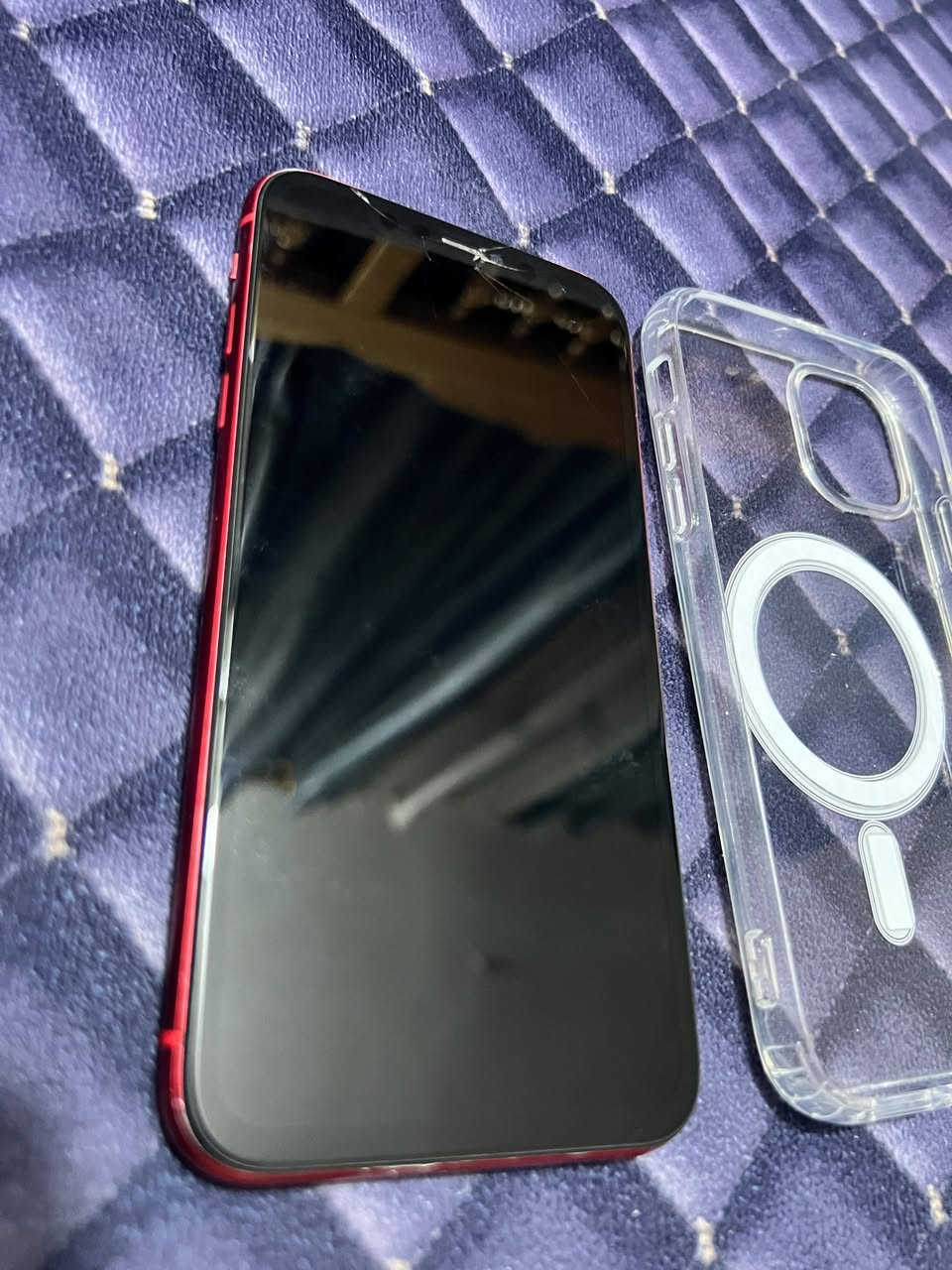 سلام عليكم من رخصه الاكروب جهازiphone11  للبيع او مراوس ب( ايفون ثاني فقط🔔) ركزلي★.
جهاز ايفون11 كامرتين لون احمر❤
بطاريته 100%💯 نوعيه الجيده 
ذاكرته128ونضافت الجهاز 80%
جهاز اداء سلس جدا كامرته 📸تصوير واضح ومرتب 🎬
بي كسر بسيط ب اكلاسه مالته مثل مموضح بلتصوير ولضهر مفطور بس مماثر ابد اقتصادي بلشحن مالته كلش سيم كارت شغال 
 ( الجهاز مبدل بي شاشه وبطاريه نوعيه اصليه  وفيس ايدي ميشتغل) 
مكاني ناصريه مركز صوب الشاميه تقاطع الرايه📍
***********📞
اخوان سعر الجهاز تعالي واتساب رجاءً لحد يكتبلي هنا ما متواجد خاص فقط واتساب
