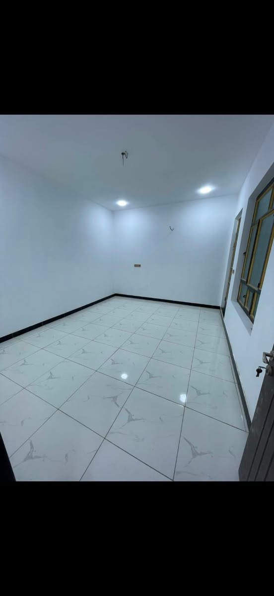 ١٥٠م بسعر مناسب جدا ٢٩٠مليون وقابل للتفاوض
دار ١٥٠م للبيع حي الجهاد ديوان المخابرات واجه ٦ نزال ٢٥ يحتوي على أربع غرف نوم وصاله ومطبخ وباقي الخدمات للاستفسار *********** ابو يوسف
