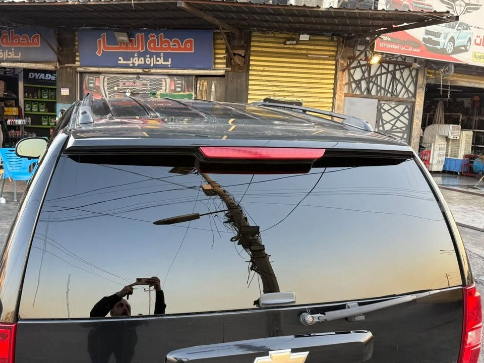 تاهو موديل 2011 (Z71)
فول مواصفات قطعة وحدة صبغ الجاملغ الخلفي خلّف الراكب فقط 
للتواصل والاستفسار اكثر ***********
