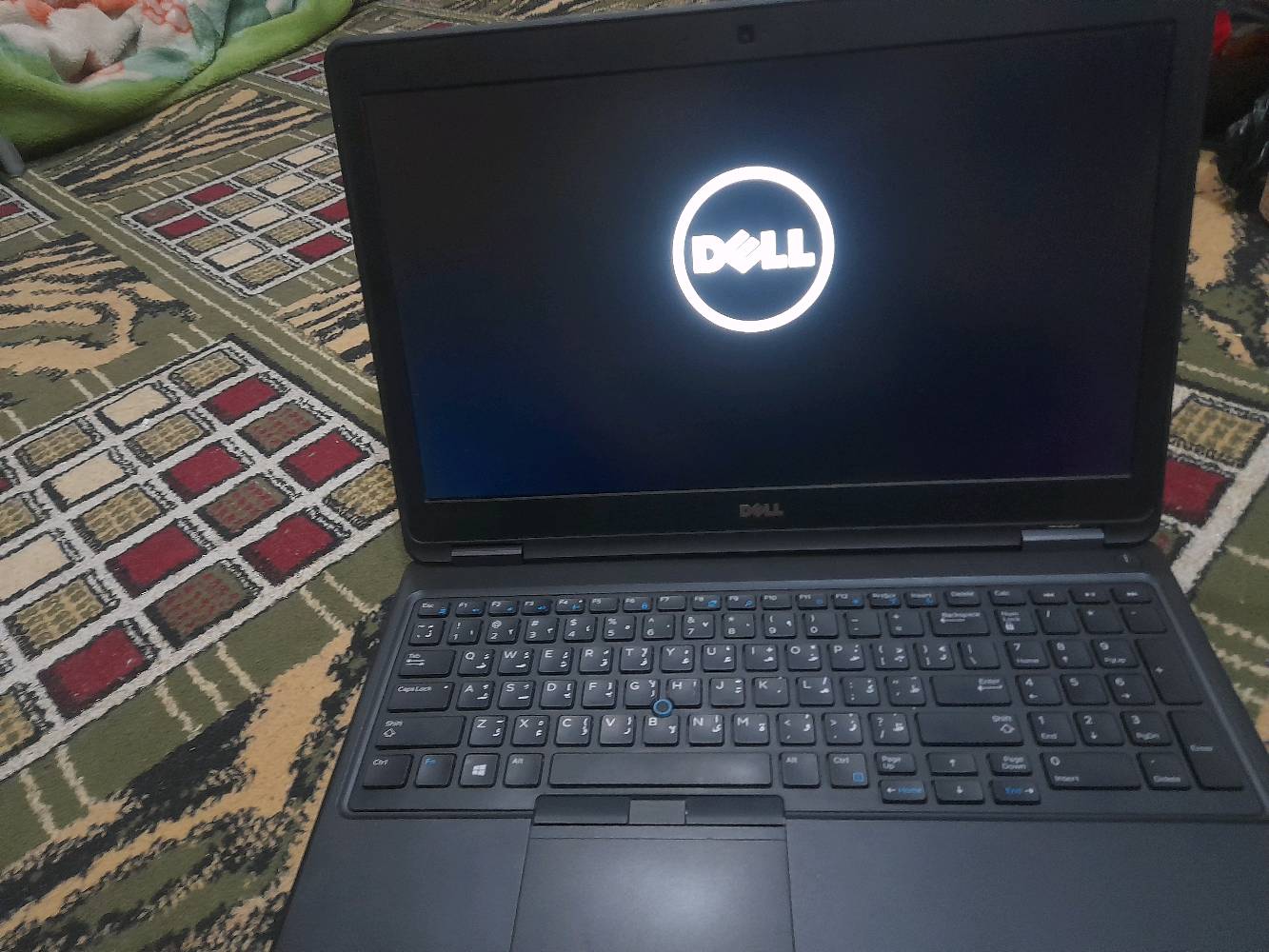 ديل E5550 • كور i5 ج5 • ٢٥٦ اس اس دي