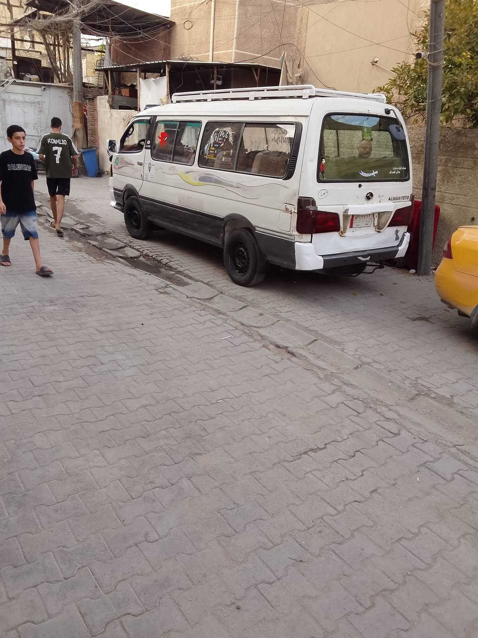 موصليه جاهزه ع اخر حبايه دوشمه جديده غرفتها لك كير اكسن مكفلات مكينه بيه خيط تبخير صدره جديد تخم تاير جديد ويل جديد بس المكينه بيه خيط تبخير وتمشي بسم مواطن اكفال سرقه وعشاير وحجز مكاني بغداد اتصل وخادمك *********** اكرار موصليه موصليه
