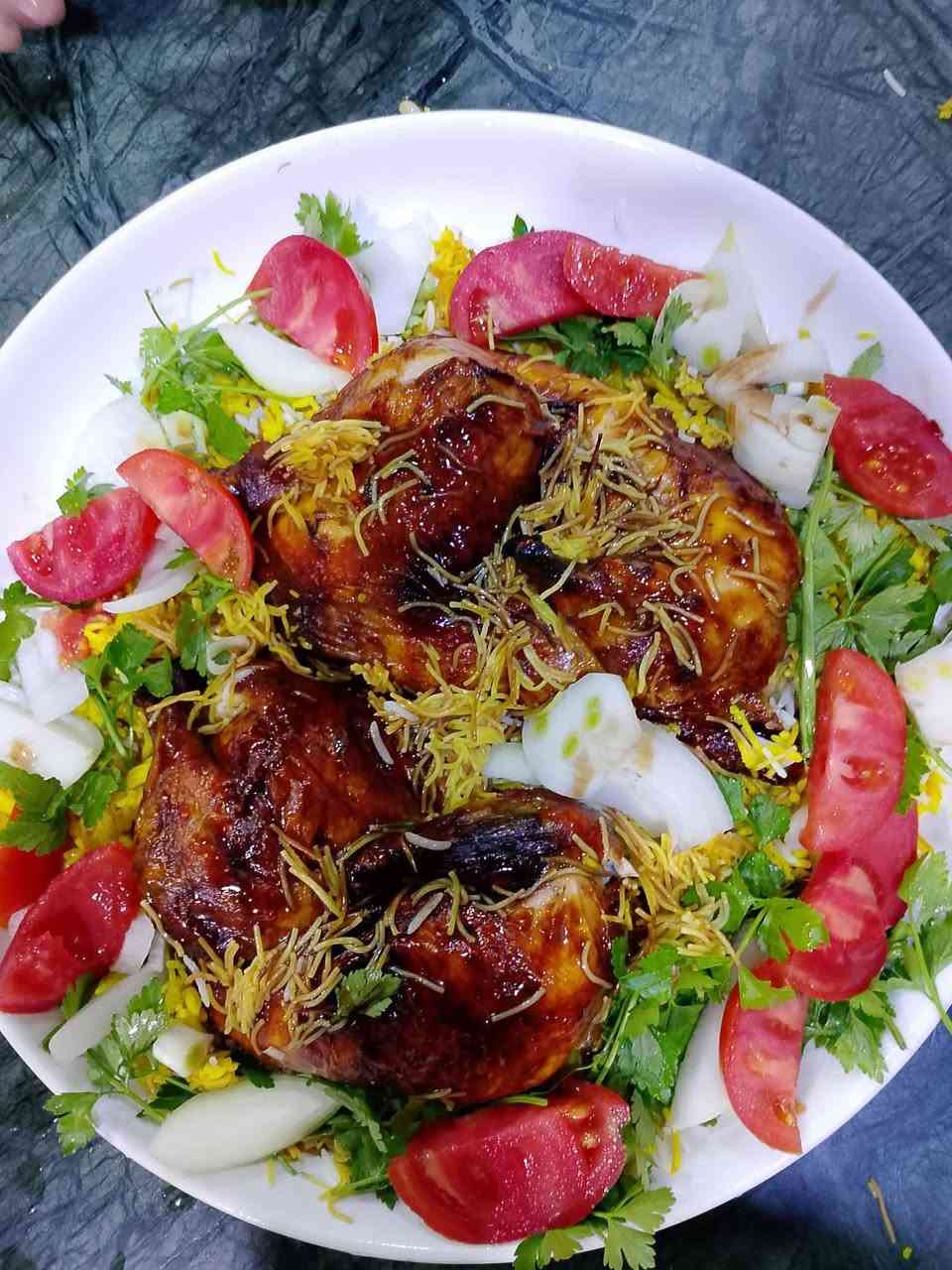 ***********
16شيش كباب 12الف
13شيش 10الاف
10شياش 7الاف
8شياش 6الاف
5شياش 4الاف
نفر 4الاف
دجاج شوي ب9
مطعم الامير. ذي قار قضاء الشطره
للحجز راسل الصفحه
