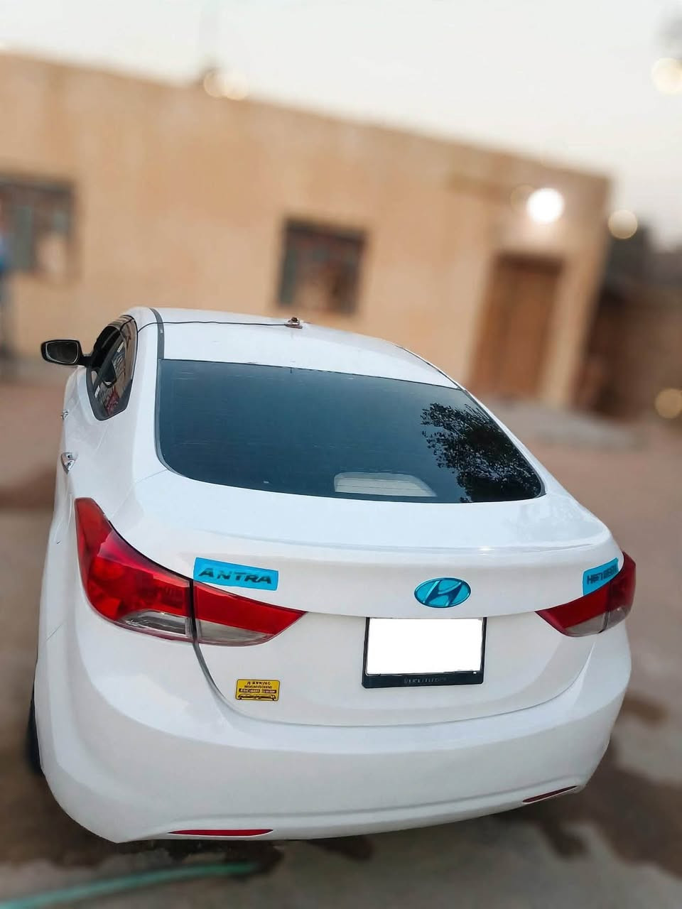 السلام عليكم 
النترا 2013 خليجي محرك 1600 دوش السيارة جاهزة محرك كير تبريد حدادة خير من الله 
السيارة مصبوغة عام بسبب التكشر و معرف الخليجي يكشر الصبغ يعني صبغ للجمالية مكان السيارة البصرة
السعر 78 وبيها مجال حك الجية للاستفسار الاتصال ***********
