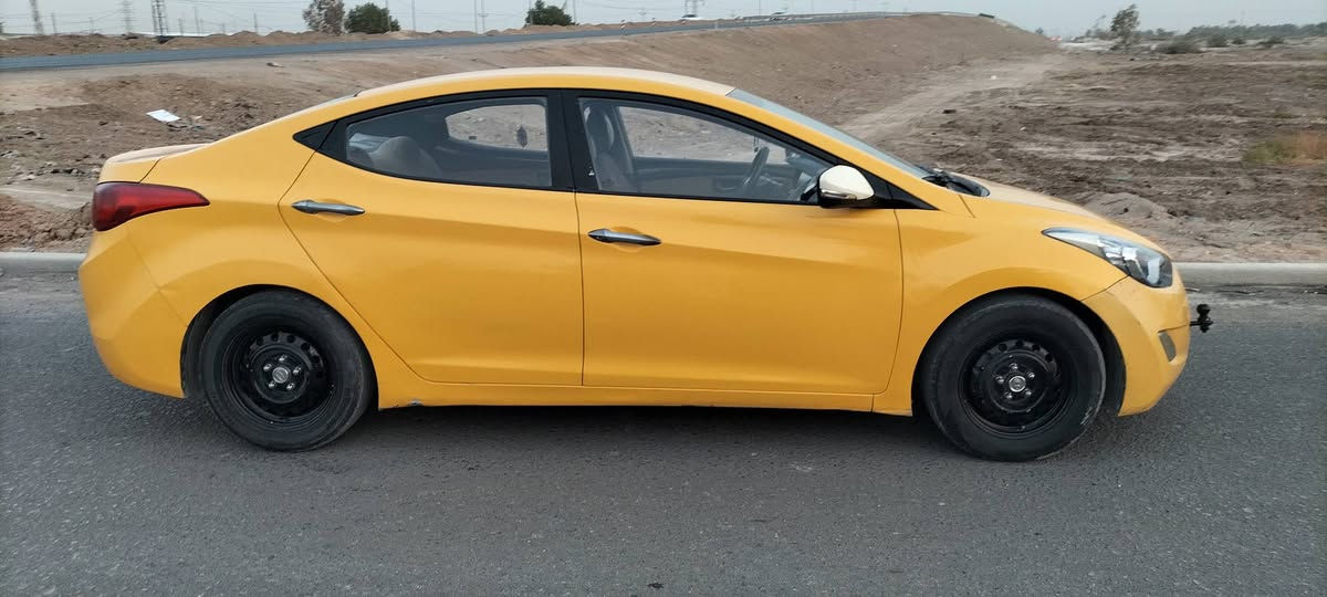 النترا موديل 2012 خليجي بيها بارد شبرين بالبنيد فقط والباقي كفالة سنوية وهزة وهيئة وغرامات مجددة لل2031 السيارة بأسمي المكان ديوانية السعر 87 بيع فقط مكلف بالنشر رقم صاحب السيارة ***********

