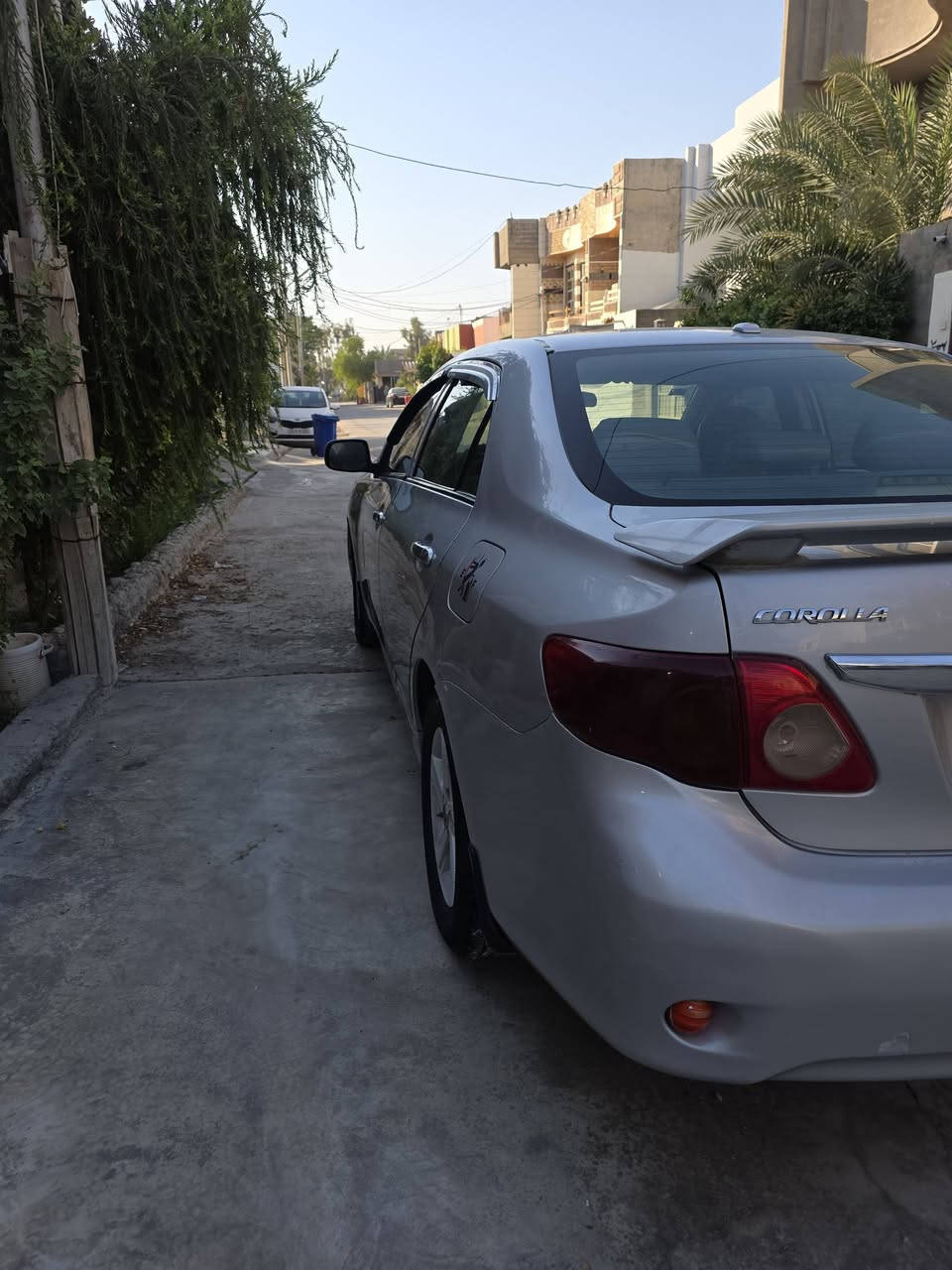 سيارة كوريلا ٢٠٠٩ وارد أمريكي،  البنيد جارد و ضربتها بالتكمه، سيارة كلها بلادية نظيفة ، رقم بغداد خصوصي
سعرها ١٠٥ 
رقم الهاتف : ***********
***********
