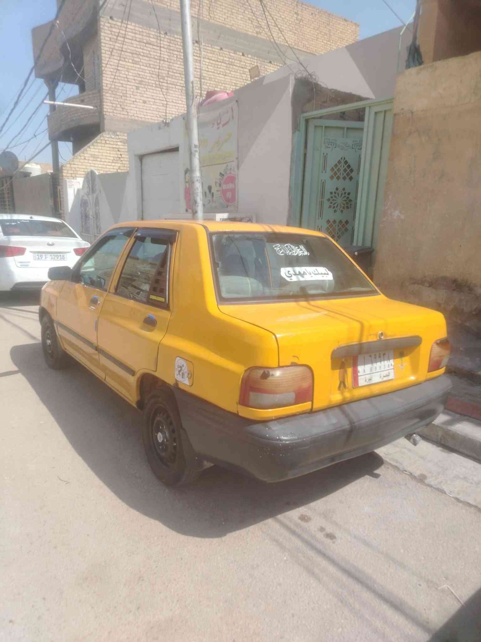 السلا عليكم سياره سايبه للبيع مديل 18 السياره لاضربه ولا تبديل بس خياسات بيها شواصي معمره و دوس و هلالات معمره السياره محرك كير نشطات تبريد بيه طبك بل الفيوز حداديه كلها جديده وبسمي السياره عنواني كربلاء حي العسكري رقم الهاتف *********** الشراي يتصل والسعر 33 وبيها مجال
