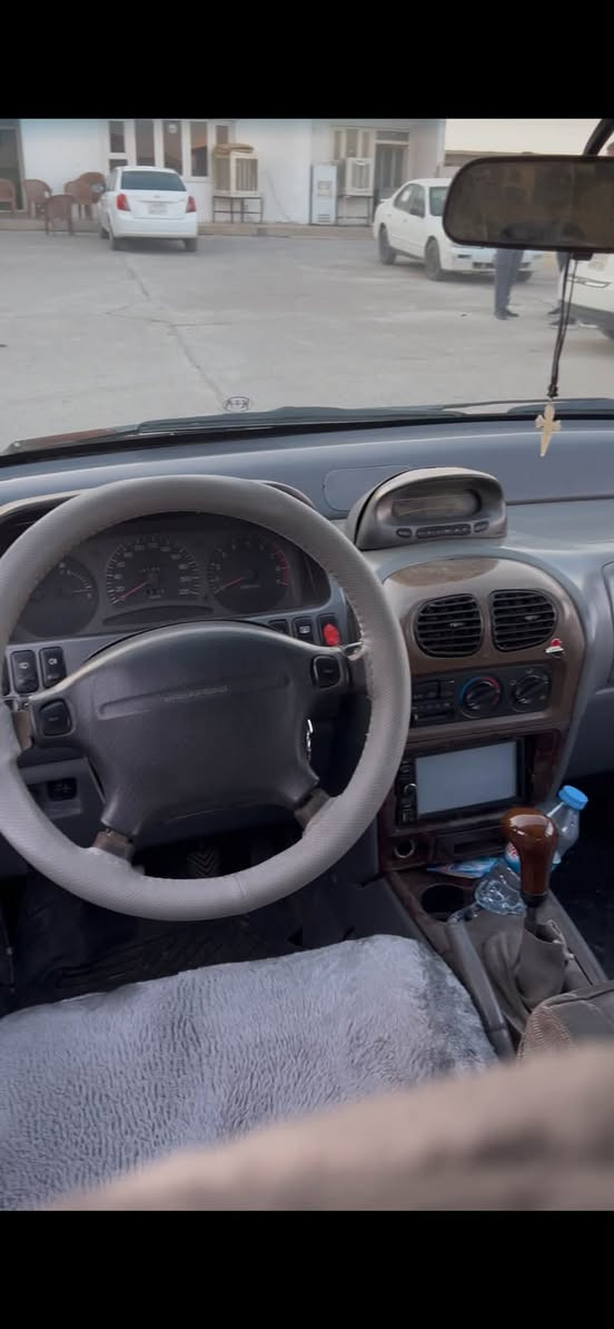 كیا ستیشن 7 راكب مودیل 2000
كیر محرك وكالە تحویل شرط 
رقم سنویە جدید بدون. ضربە بدون صبغ بی ⛽️كاربون بنزین جدید 
سعر 47$ مجال 
تلفون *********** بی واتساب
