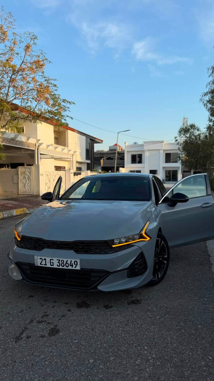 Kia k5 Gt-line للبيع
🚘 للبيع Kia K5 2021 GT Line 🔥

المواصفات:
• موديل 2021
• GT Line
• محرك 1.6 Turbo
• بصمة تشغيل بعد 
• دخول ذكي وترحيب
• Apple CarPlay / Android Auto
• كاميرا خلفية
• حساسات أمامية وخلفية
• مثبت سرعة
• تحكم بالمقود
• تحكم كهربائي بالمقاعد
• مقاعد جلد احمر
• فتحة سقف بانوراما
• إضاءة LED

الضرر: بيها خمس قطع قطعتين مبدل بلاد ابيعلك السياره حزام
ماشي 118km الف 
✨ السيارة نظيفة ومعتنى بيها 

💰 السعر: [137 ورقة] وبي مجال 
📞 للتواصل: [***********] واتساب او ماسنجر
