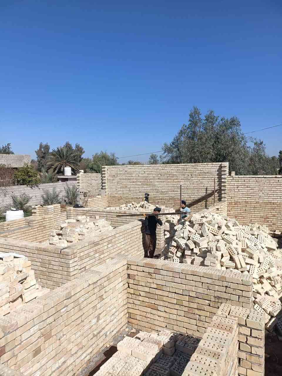كادر بناء طابوك بلوك شغل نضيف وسريع العمل يكون بنضام الدبل قطعي في جميع انحاء بغداد رقم ***********
اتصال او واتساب
‏‪***********‬‏
