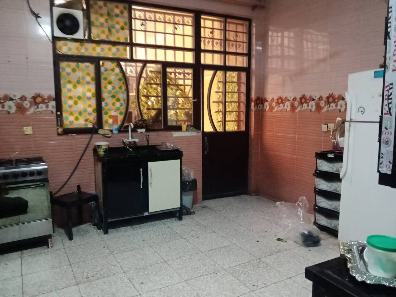 السلام عليكم بيت زراعي كامل كافات لخدمات متوفره ري وسكينة لمساحة 200 متر ل استفسار ***********
