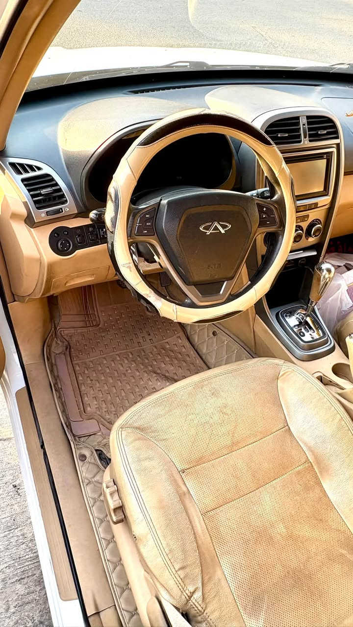 تيكو ٢٠١٣ ماشية ١٤٣ الف كيلو بدون صبغ فقط بارد بالباب الخلفي مال سبير
السيارة نظيفة وجاهزة وبدون خياس داخلها نظيف تبريد ثلج كير مكينه بحالة ممتازة صدر جديد الكهربائيات سليمة 100% السيارة شادلها منظومة غاز بالورشة الحكومية يعني تمشيك ٣٥٠ كليو بـ٩٠٠٠ دينار اقتصادية جداً وبدون اي دوانص. رقم الماني بغداد مشروع وطني سنوية لسنه ٢٠٢٨ 
 السعر ٥٨ وبيها مجال بسيط مكان السيارة البلديات 

***********
