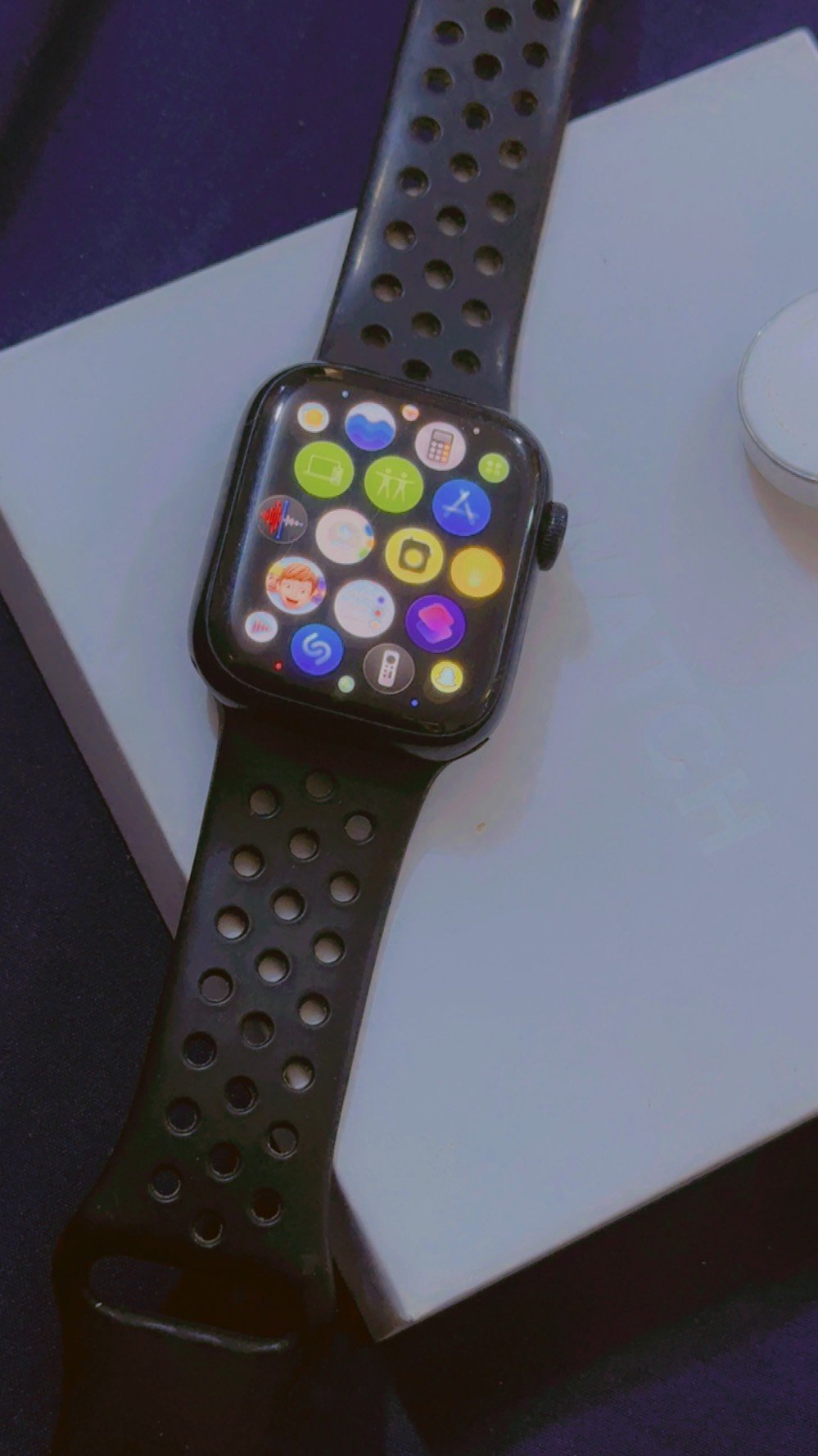 للبيع أومراوس مع ساعة هواوي (Apple Watch
Series) ال اي]
Apple Watch Series 7 (GPS) :الموديل
MKMX3B/A :رقم الطراز
السعة التخزينية: 32 جيجابايت
الحالة: نظيفة وأصلية، مع الحزام الرياضي
الأسود.
الخيارات: متاحة للبيع المباشر أومراوس (البدل)
مع ساعة هواوي بشرط تكون نظيفة.لحجم لساعه41