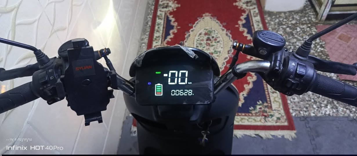 السلام عليكم 
 البيع دراجه شحن ام الصندوق الريان 
شغاله بالكامل.. 
العنوان /بغداد البياع نهاية الشرطه الخامسة باتجاه شارع الرضوانيه..( رقم واتساب ***********)  
السعر 600وبيه مجال
