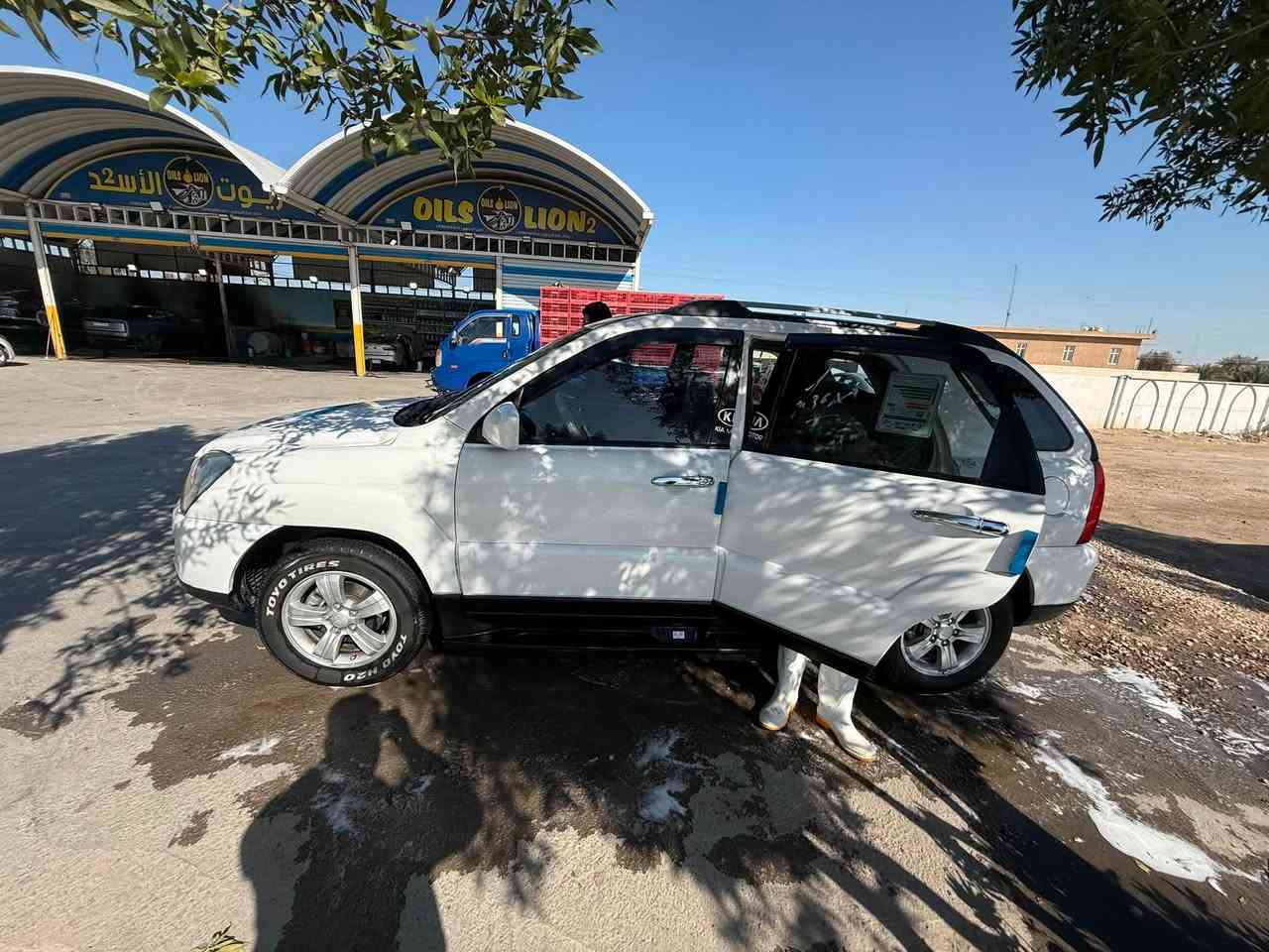 سبورتج مديل ١٠
مكينه إستوني شاده
كير ستونيً شاده
حداديه كذلك
صالي اقل ١٥ يوم من مكمل كير مكينهً  حداديه
غرفه جاهزهً
سياره مصبوغه عام 
رقم شمال 
سنويه صاقطه
٩٥ بيهً. مجال ***********
عنواني نجف كوفه
