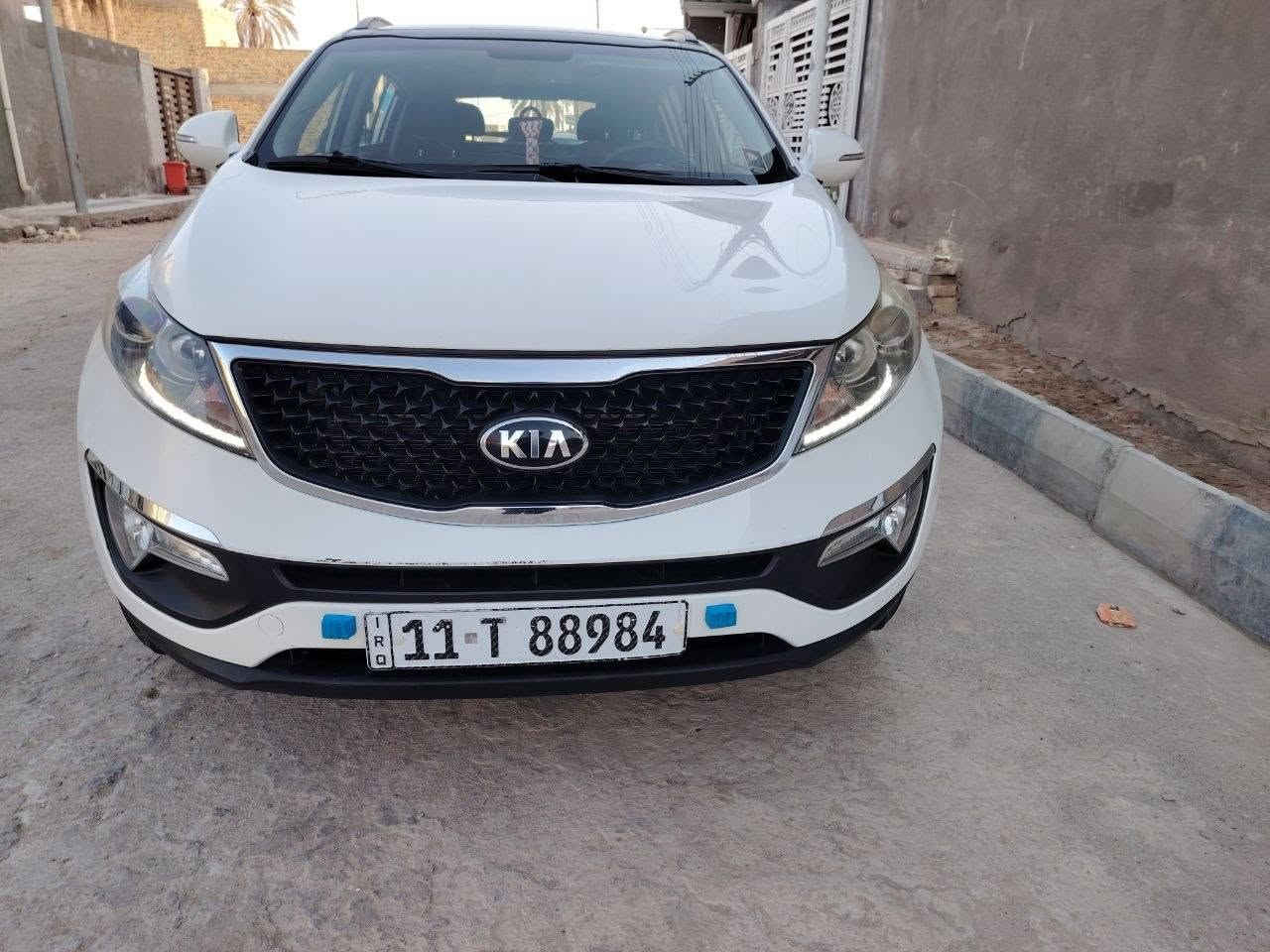 كيا اسبورتج 2016 كفاله عامه
 من ظربه والصبغ خليجي رقم بغداد بسمي مكينه 2400 فول مواصفات بصمه بنورما كشنات كهرباء مرايات شفط وهواي بيه مواصفات ماشيه 95 حقيقي السعر165 وبيه مجال مامتواجد ع النت للاتصال *********** مكان سياره بالعماره عمارة, ميسان
