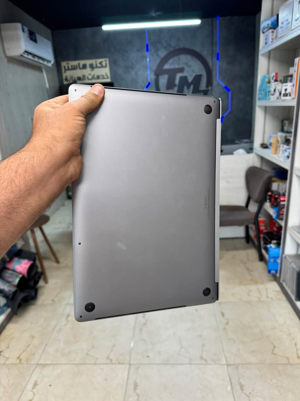 🔥 MacBook Pro 2019 — أداء احترافي بسعر حصري! 🔥

💻 Apple MacBook Pro 2019 – 16 Inch

⚡ المعالج: Intel Core i7 — الجيل التاسع
🚀 سرعة المعالج: تصل إلى 4.8GHz Turbo
🧠 RAM: 16GB DDR4
💾 التخزين: 256GB SSD
🖥️ الشاشة: 16 إنش Retina ✨
🎨 دقة عالية وألوان ممتازة
⌨️ لوحة مفاتيح بإضاءة خلفية
🔊 نظام صوت قوي وواضح

🎯 مناسب لـ:
🎬 المونتاج والتصميم
💻 البرمجة
🏗️ برامج الهندسة
🎨 التصميم والجرافيك
💼 العمل الاحترافي

🔥 سعر حصري لفترة محدودة!

📍 Techno Master – تكنو ماستر
📦 توصيل لجميع المحافظات العراقية
🛠️ فحص الجهاز وضمان المكتب

📞 ***********
📞 ***********
📞 ***********

#MacBookPro #MacBookPro2019 #MacBook #Apple #Corei7 #Gen9 #DDR4 #Retina #TechnoMaster #تكنو_ماستر #ماكبوك #لابتوبات #الموصل #العراق

نص مكتوب في الصور:
- تحفة أبل الفنية! 🍏✨!
- MacBook Pro 2019
- المعالج: Core i7 🚀
- الرام: 16GB ⚡
- التخزين: 256GB SSD 💾
- متوفر الآن في تكنو ماستر! 🔥
- MacBook Pro 15-inch, 2019 Processor 2.6 GHz 6-Core Intel Core i7 Graphics Intel UHD Graphics 630 1536 MB Memory 16 GB 2400 MHz DDR4 Serial number C02ZH04WLVCF macOS Sequoia 15.7.7 More Info... Regulatory Certification TM and (C) 1983-2026 Apple Inc. All Rights Reserved.