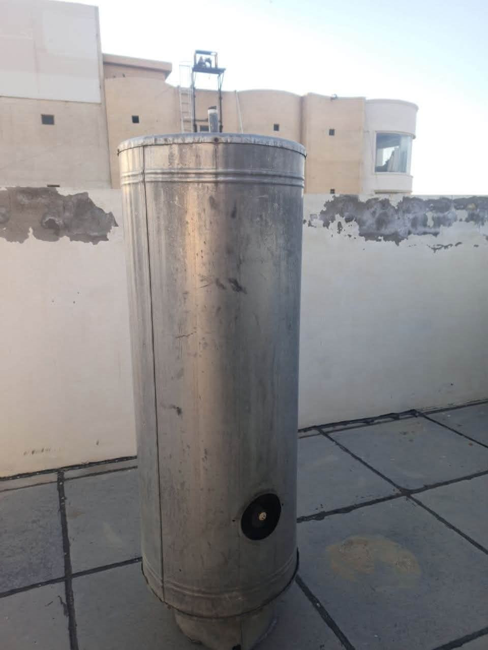 السلام عليكم ،
بردة ست قطع ب20، اما البردة النيلية هاذي جديدة سعرهة ب ٣٠، سرير خشب نظيف ب ٤٠ وبي مجال ،، مفرشة تخم عشر مقاعد ب20 ، سخان ألمنيوم ب10..
درج 8 بايات ب 10
الرقم ***********
الموقع: كوت الزهراء قرب عمارة القزويني او مجمع الكرار.
