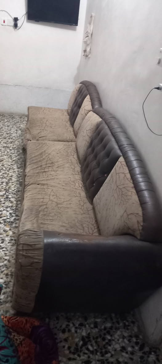 للبيع سعر ميئة خمسين ألف بغداد المحمودية اليوسفية ناحية الرشيد ***********
