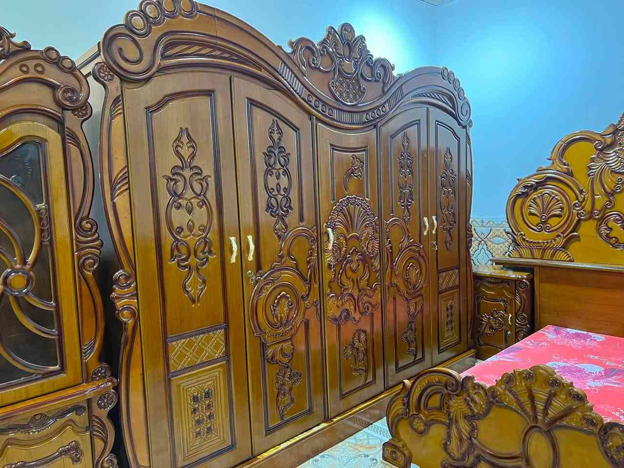 غرفه نجاره تسكام ام الخمسه جديده كلش سعر 650 وبيه مجال عنوان سوك الشيوخ حي العسكري 
***********
