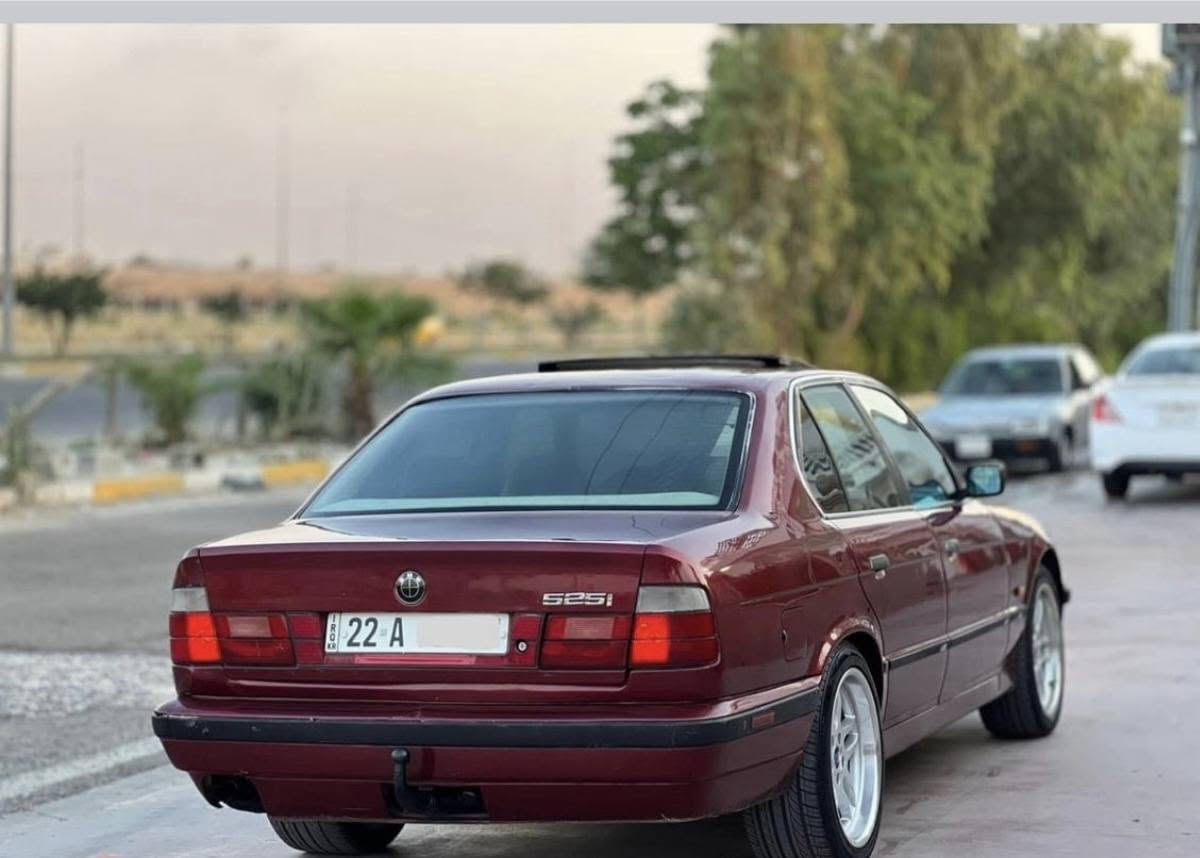 بي ام دبليو ٥٢٥ • ١٩٩٣ • كير اوتو