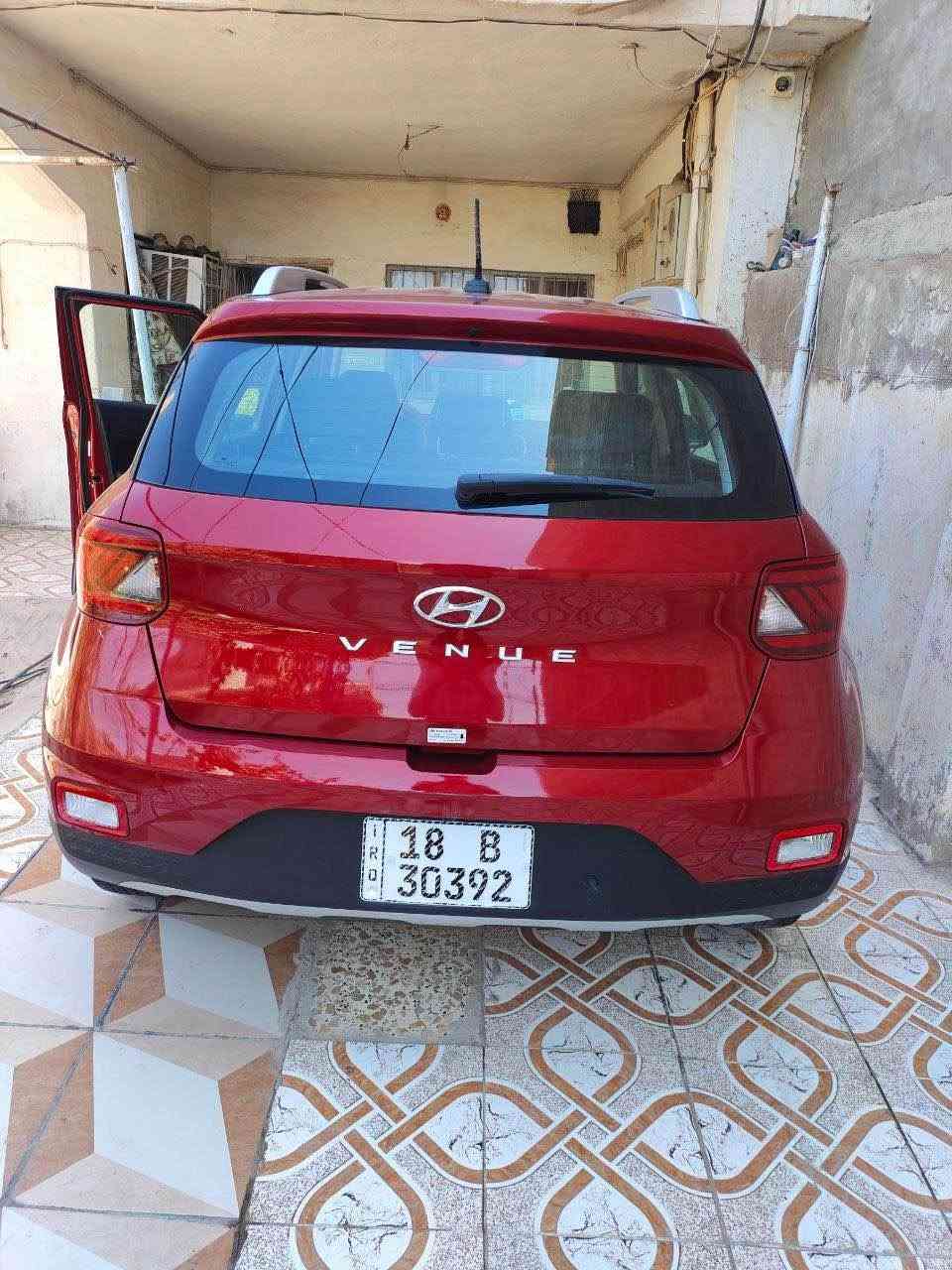 هونداي فينو 2024
فول مواصفات عدا الفتحة 
بصمة تشغيل 
تشغيل عن بعد 
رادارات جانبية
شاشة كبيرة 
حادثها مقدمة البنيد صبغ فقط بدون تبديل وبدون ايرباك 
السيارة بأسمي ترقيم جديد قبل اسبوع
صور الحادث موجودة داخل المنشور 
السعر 133
الرقم *********** المصيب, بابل
