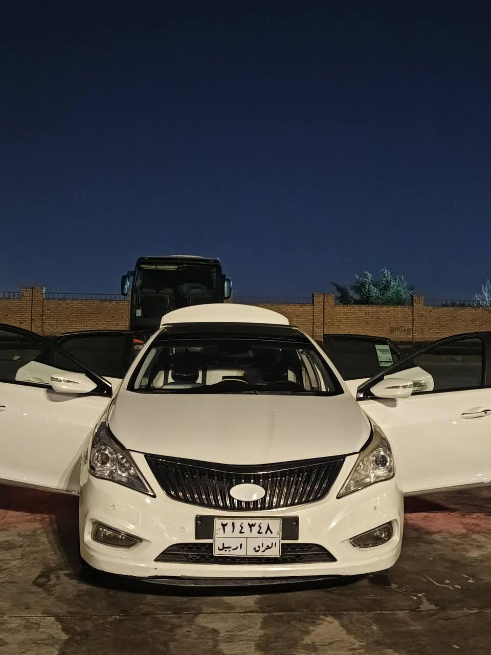 ازيرا • مديل ١٢ • مجال بسيط