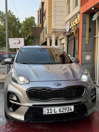 كيا سبورتاج 2021 أمريكي رقم بغداد  ماشيه 122mi حادثها بنيد بدون ايرباك...