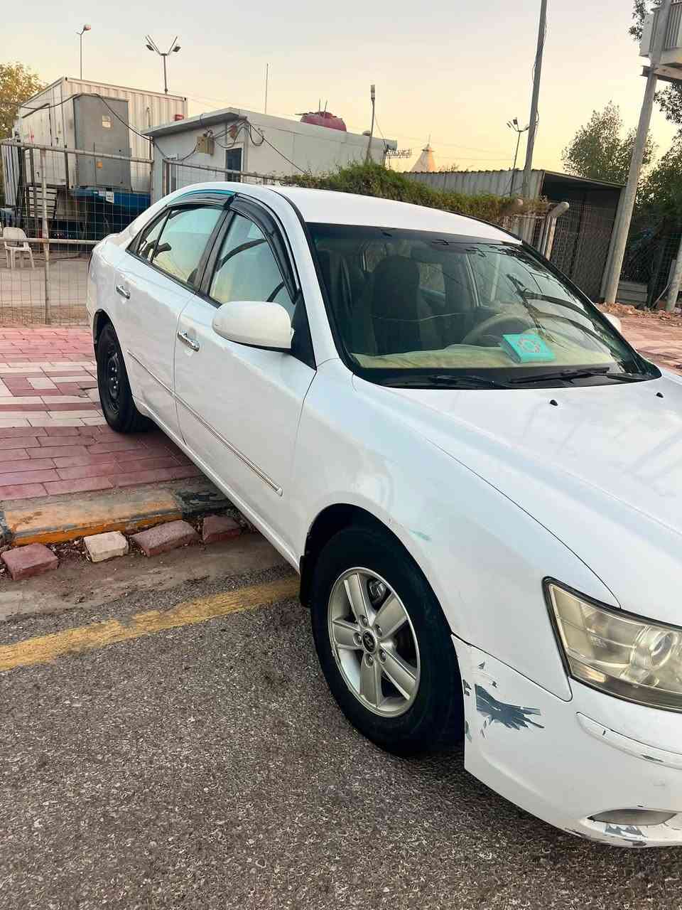سلام عليكم
سوناتا 2009 خليجي 
مكينتها 2400 اربع حساسات السيارة مصبوغة حزام ضربتها الجمالغ الخلفي عكس السايق وبيها طخات بسيطة السيارة سنوية لل 2027 باسمي نجف تبريدها ما اعرف مشكلتة ساعه بارد وساعه لا السيارة جاهزة واذا مراوس حسب القناعه 
       السيارة سعرها 97 وبيها مجال بسيط حگ الجية 
الرقم ***********
