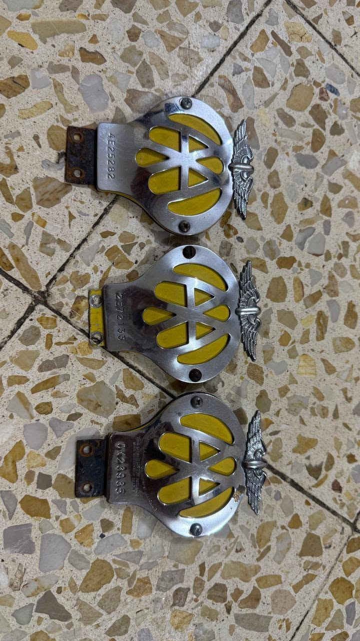 باجات • كلمن • للبيع