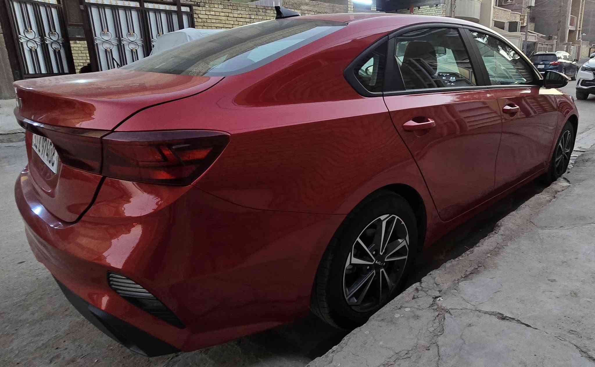 سلام عليكم ‏(للبيع فقط..بدون مراوس)
كيا فورتي 2024 وارد امريكي 🇺🇸 فئة (LX)ضرر البنيدوجاملخ الأيمن صبغ بدون دواخل (صور الحادث مرفقه ضمن المنشور) 
محرك كير كلشي كفاله عدا الحادث المذكور☝️
(( ابيع على الفحص وين يعجبك افحص 👍))
رقم (بغداد) جديد هزه فحص سنويه جديده(تحويل مباشر)
السياره بحالة زيرو ماشيه (12000 ميل فقط)
محرك 2000 Doch دوش
رادارات جانبيه تحديد النقطه العمياء ⚠️
رادار خلفي تنبيه عند الرجوع‼️
رادار امامي ❗️❌
تحديد مسار/ سياقه ذاتيه 
اوتو بريك /توقف ذاتي عند الاقتراب ⛔️
اشاره بل مرايه 💡
كامره دوراه 📷
شاشه كبيره تدعم 📲Android Auto/car play
خرائط Gps 📌
فول تحكمات ستيرن 
3 انظمة قياده Sport/Normal/Smart
كروز مثبت سرعه 
ويل كب كروم 
حساس اطارات 
شاشة ظبط واعطال بل دشبول 
منافذ Usp/ Aux/ 12V
4 دسك/ مانع انزلاق/Abs
السياره جديده وجاهزه بدون اي نقص . العنوان بغداد/حي جميله/شارع خير الله..  للأتصال هذا رقمي ***********متوفر واتس اب/محمد مندلاوي.                 السعر(((152))))
