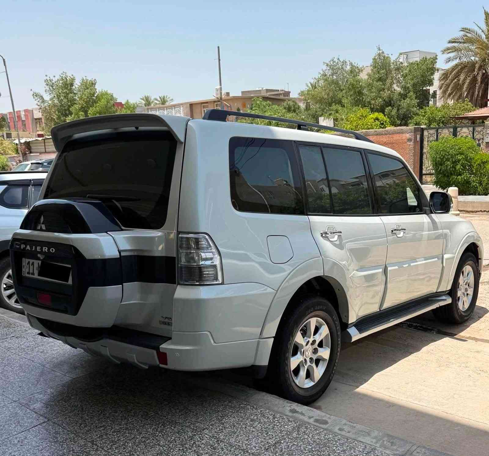 السلام عليكم

باجيروا ٢٠١٥ كفاله عامه حبتور فول مواصفات 

فتحه 

كشنات جلد وكهرباء جدد

كاميرا 

تحكمات 

٧ راكب 

محرك ٣٥٠٠

مري شفط واشاير بالمري 

تبريد ٣ قطع 

دمام خلفي 

لايت عالي وناصي وكشاف زنون شادهن ب ٥٠٠ الف

زراك لايت 

وبعد مواصفات 

تخم تاير مع السبير جديد 

باتري جديد 

اضافه مروحه للتبريد وصيانه منظومه الماء 

حداديه ودسكات جدد 

عبوه فيتبم جديده 

عمل الطسه 

سياره متعوب عليه وب العافيه ع التكون من نصيبه 

السعر ١٦٩ للاستفسار ***********
