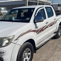 هايلوكس بيك اب • ٢٠١٤ • ماشية ٢٩٠ الف