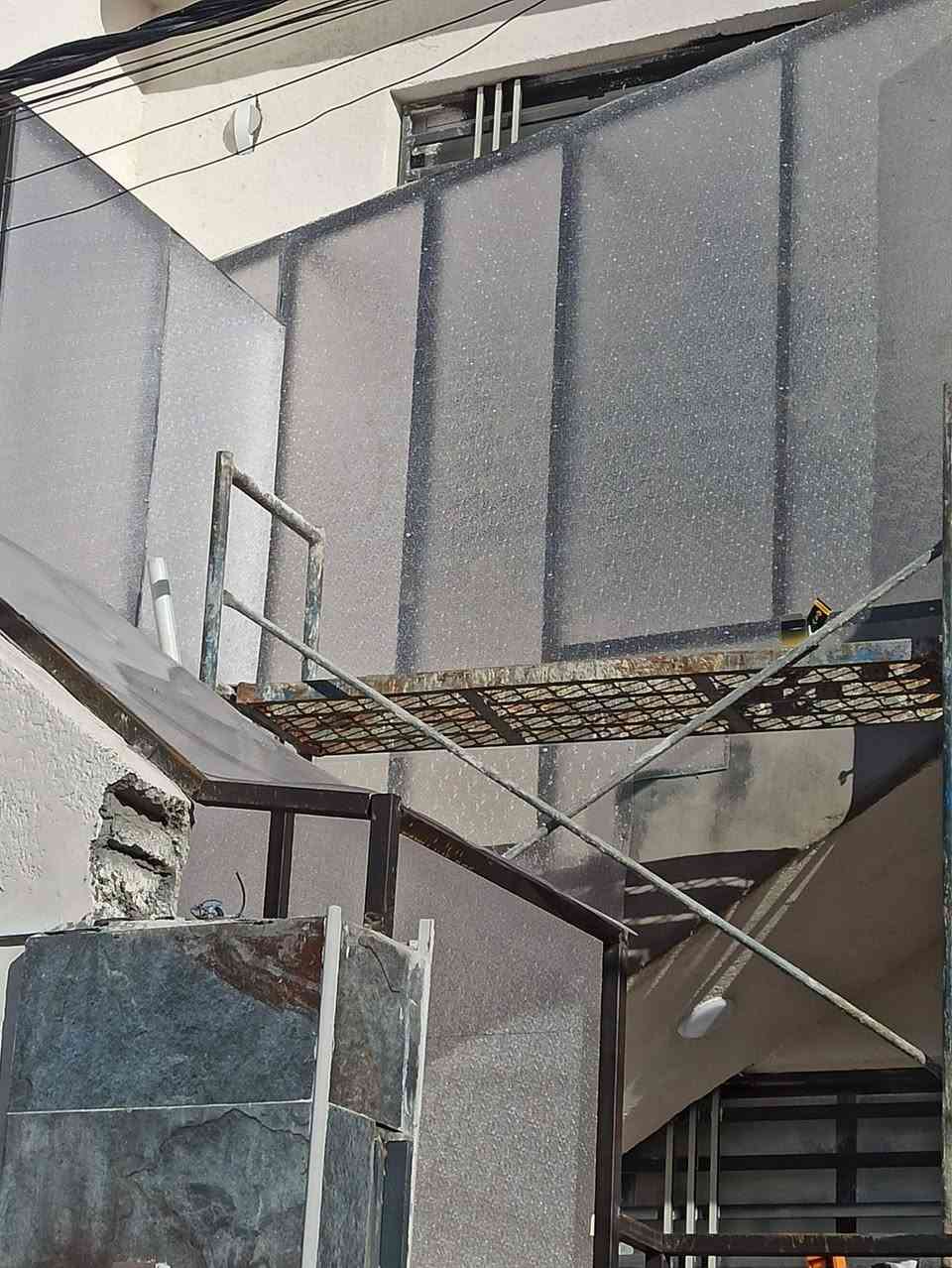 حداد جوال بابل كافت انواع لحداده سندويج بنل جينكو سقاف محجرات ***********واتساب

نص مكتوب في الصور:
- مؤسسة ظلالي