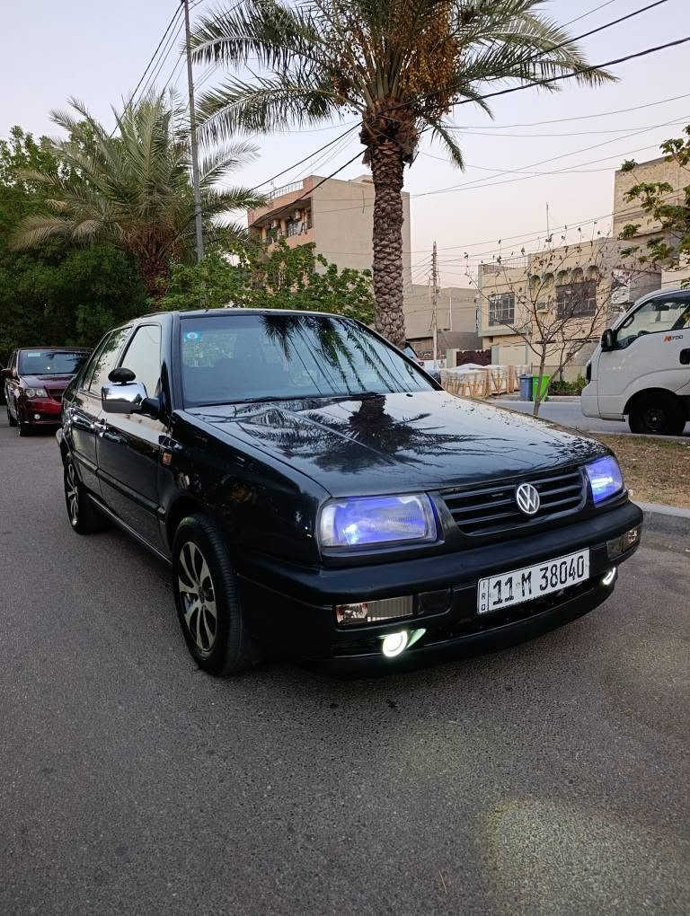 ڪولف فنتو موديل 94
محرك 2000 اوتوماتيك 
كير مكينه خير من الله
مصبوغه عام بدون حادث 
تبريد منضومه كامله جديده ثلج ❄
منضومه زنون 
سلايت روف
تخم تاير جديد صدر جديد
بيها منضومه غاز 
رقم بغداد انڪليزي باسمي هزة جديده ✅
سياره جاهزه من كلشي ونضيفه جدا 
ومصروف عليها هواي
مكان بغداد السيديه
السعر 47 وبيها مجال بسيط
للاتصال☎️ ***********
او *********** بغداد, العراق
