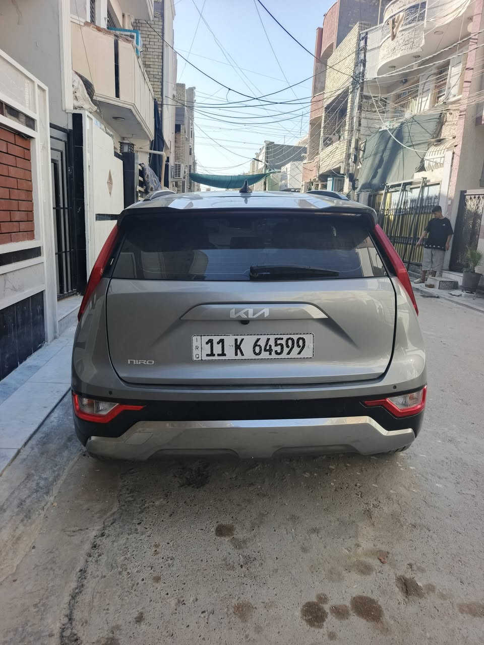 كيا نيرو موديل ٢٠٢٣ كهربائية بالكامل يعني شحن كل شحنة تمشي ٤٢٥ كيلو حادث تبديل جنطة بدون ايرباك رقم بغداد باسمي السعر ١١٠$  بيها نواقص ونزلت سعرها لان هذا مو سعرها وبالامكان مراوس بسيارة اقل حسب القناعة مكان السيارة بغداد الشعب  للاستفسار ***********
