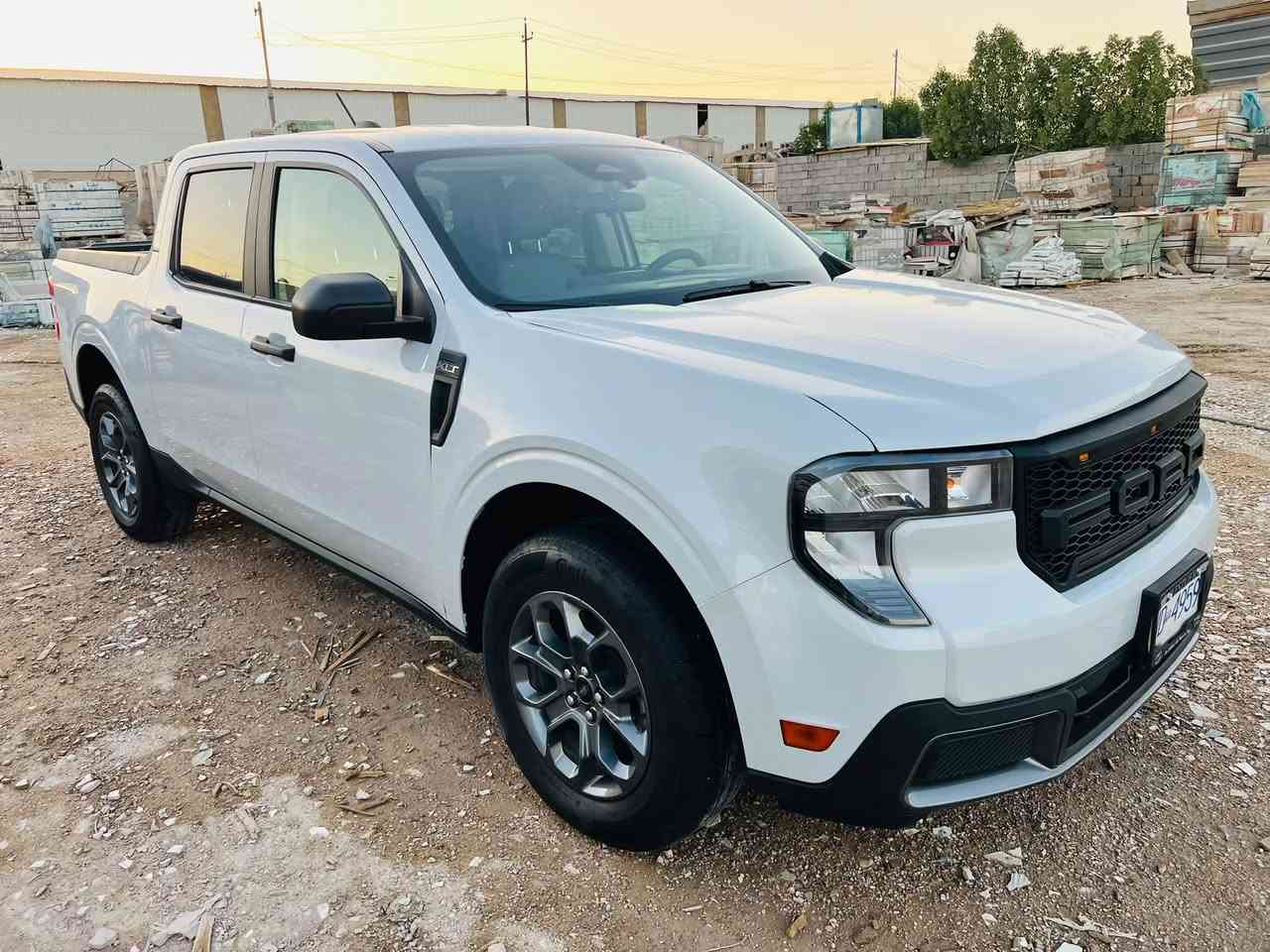 مافريك 2025. Xlt
بصمه تشغيل
شاشه كبيره
باقي مواصفات XLt معروفه
ماشيه 15 الف فقط 
كلشي بيها بعده عالشركه
داخل خارج جديد 100‎%‎ 
ماء راديترات  و غاز تبريد مال شركة
ضرر بنيد وجاملع وصوره الحادث مع الصور حادث سطحي
بدون رقم تترقم جميع المحافظات
مكان السياره الفلوجة 
السعر 195 بيها محال بسيط
***********
***********
