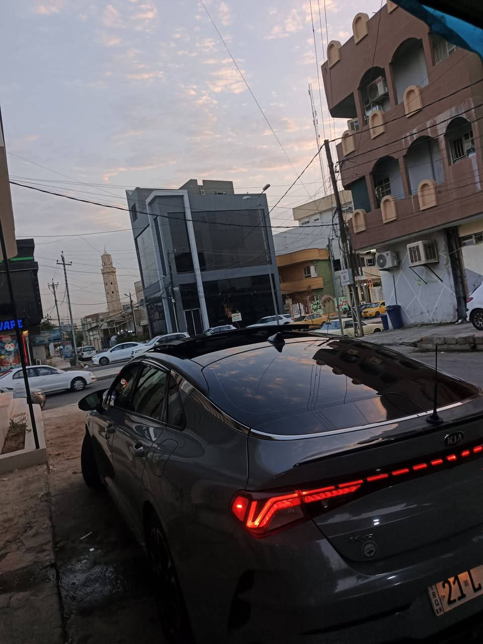 كي فايف سمنتي فول مواصفات  المعروفه@  بنوراما 2021
محرك كير تبريد كلو شرط 
رقم سليمانيه صاحبه ب الموصل 
سياره جاهزه 
حادثها صفحه النفر فقط
بجم امامي كبس وخلفي كبس شرط
لبيع ومرواس حسب القناعه يفضل عالي 
السعر 158.وبيها مجال بسيط 
***********
