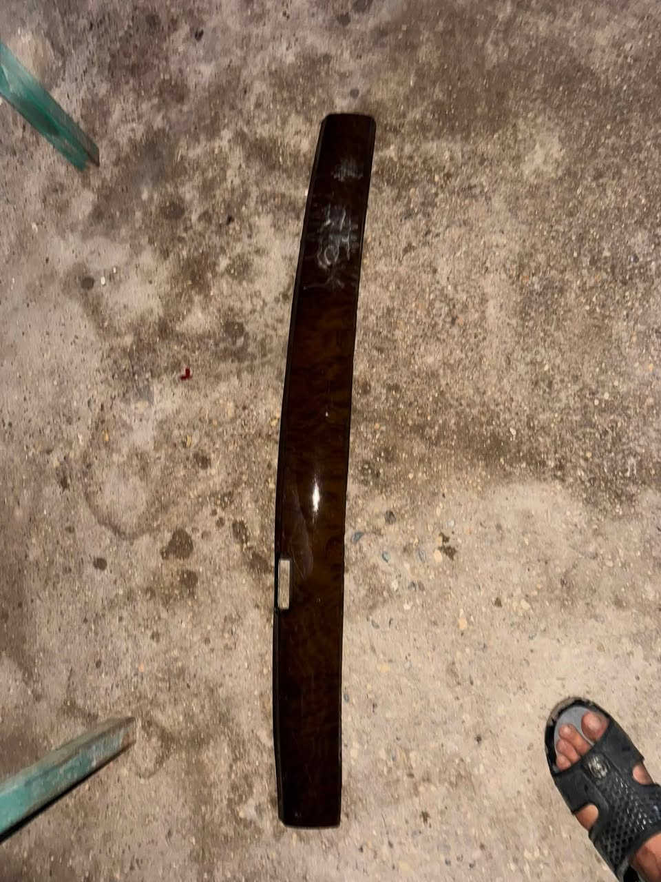 مرحبا
اغراض بيئم باخره شنو تحتاج موجود 
دشبول نضيف ملحقات دشبول صاجيات 
سيدي جنجر 
مسجل والبوابات شغاله 
دبلات خلفيه نضيفه جدا 
قاعدة فيوزات 
شاشه وسطيه 
كيجات 
مكاني بغداد الكرغوليه 
***********
